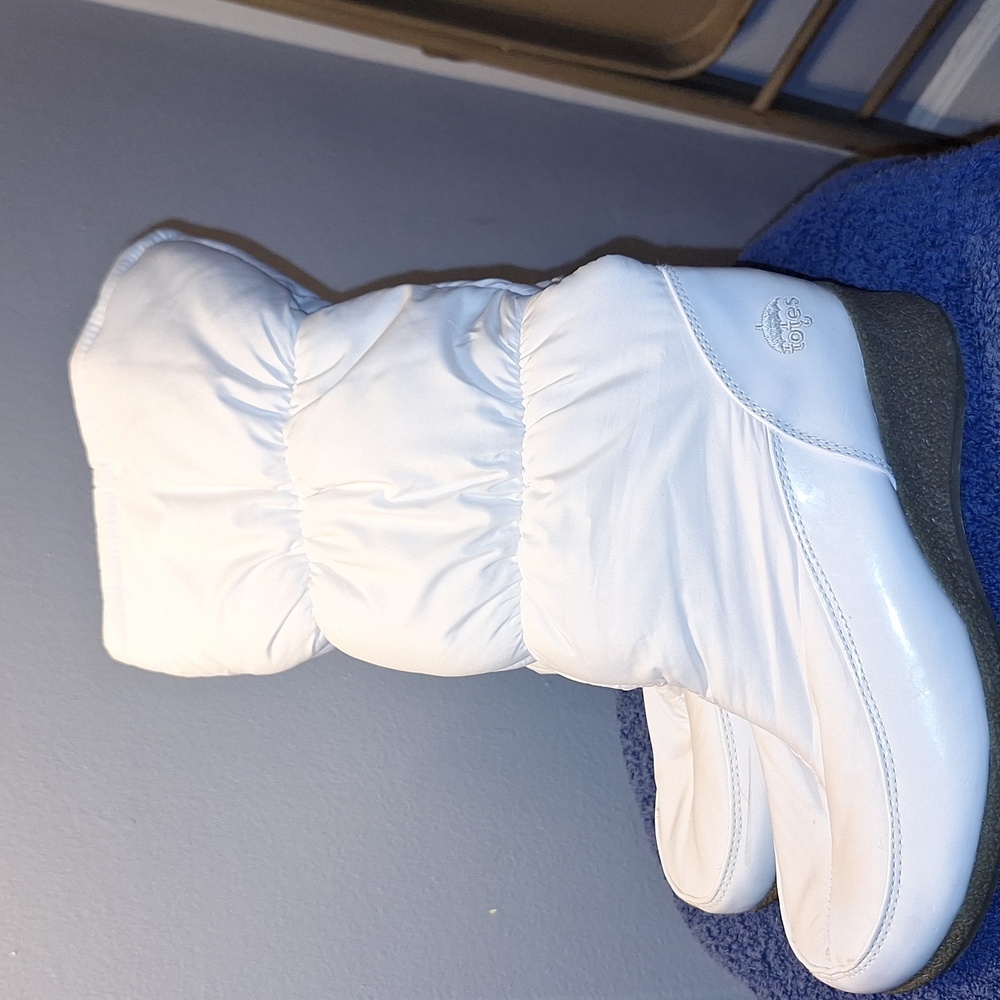 White Boots ( TOTES)
